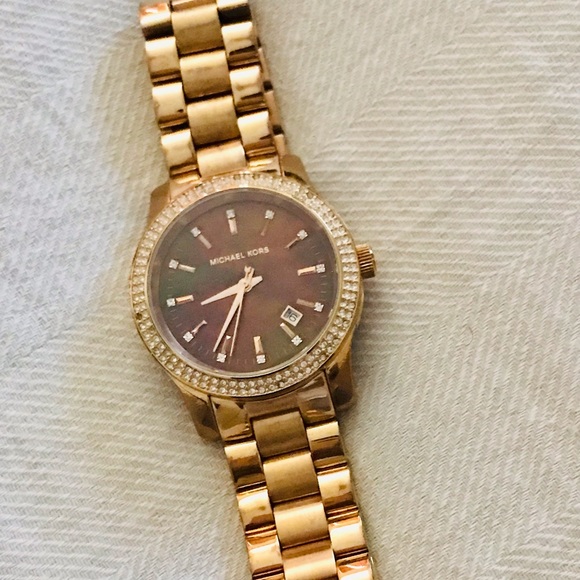 Authentic Beautiful 🤩 Michael Kors Rose Gold watch ⌚️ - Picture 6 of 9